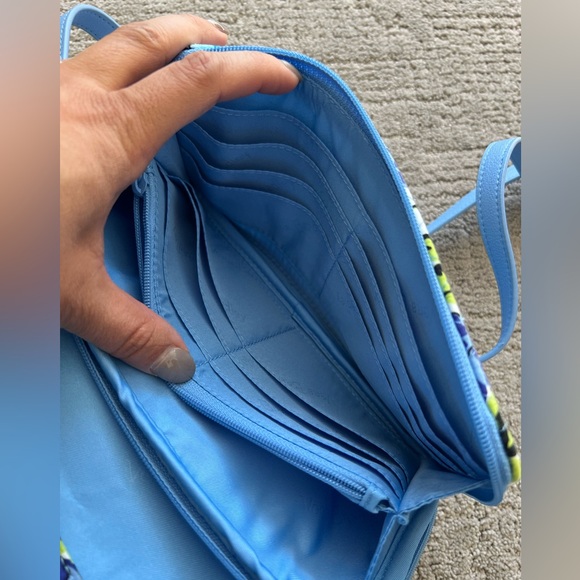 Vera Bradley Turnlock Crossbody - Blueberry Blooms - Picture 13 of 16